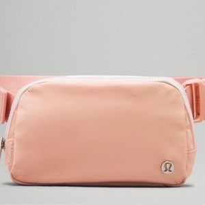 NWT Lululemon Everywhere Belt Bag EBB Melon Sorbet (Light Pink)